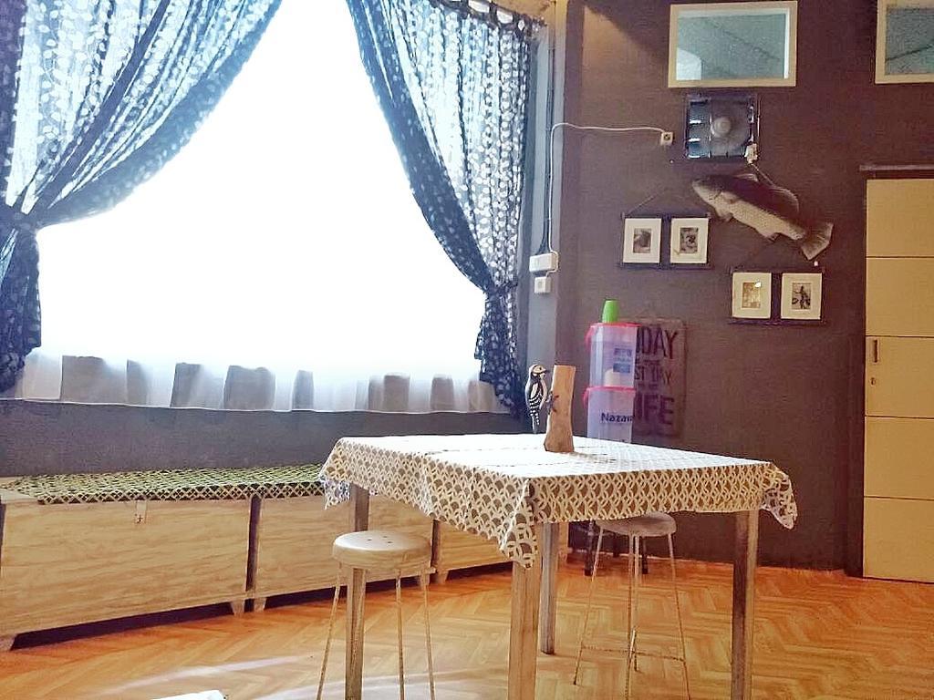 Готель Barn N Bunk Ґіаньяр Екстер'єр фото
