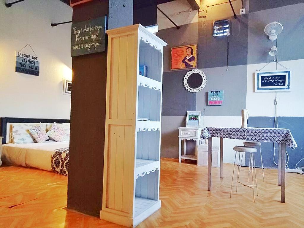 Готель Barn N Bunk Ґіаньяр Екстер'єр фото